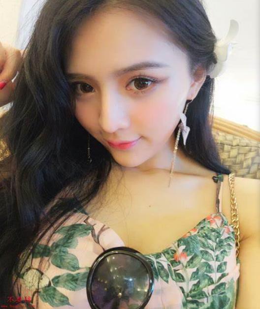 东方航空空姐视频合集：颜值超竿娆身材完美，沉沦其中