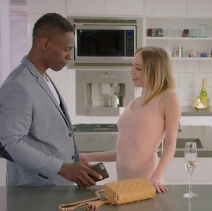 唯美风17年作品,黑白大战白肤妹,1V-2.7G,观看下载,注意‘棍子’