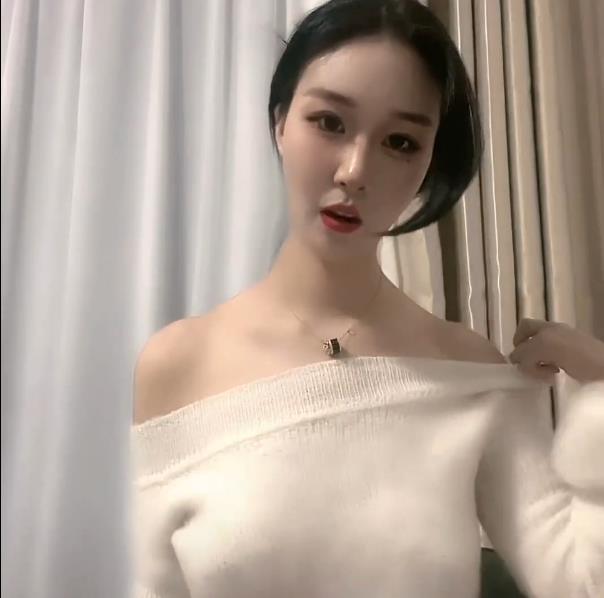 疯狂抖音美女秀420V3.6G