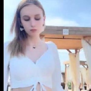 东北大神最新作品：俄罗斯女友海边搭讪，精选女神出镜8V-2.5G