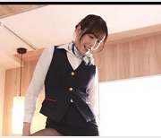 桥本有菜空姐装破解版，可爱大长腿后R，下载观看