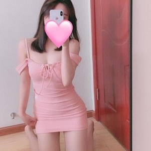 高颜值美腿女神福利姬精选三大件，88V775M视频火爆上贤妗