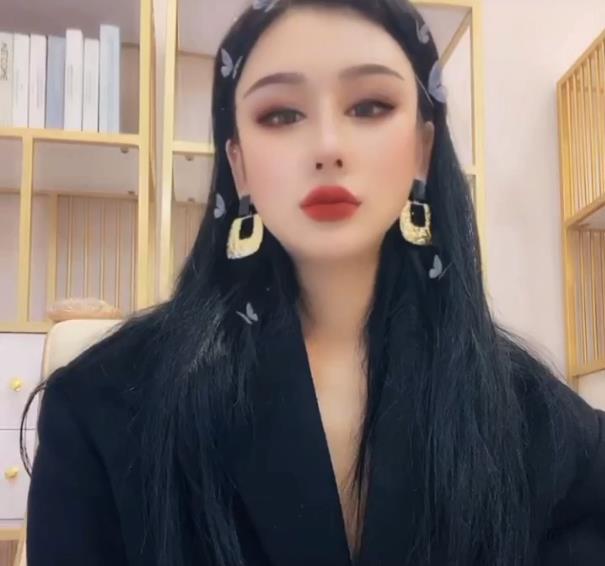 疯狂抖音新篇:倒着出水,闪现港姐,资源丰富,收藏下载!