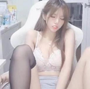 半糖颜值主播墨染社保视频合集，粉丝必备资源下载！