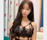 快手主播温柔苗：长相身材一级棒，舞蹈天赋惊艳！