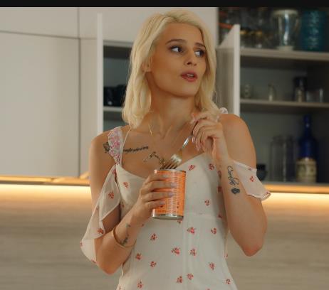 欧美新片自由国：时长45分-50分，8月24-9月5号，尼哥出演，知名女Y，三P，用嘴进入颜S下载观看