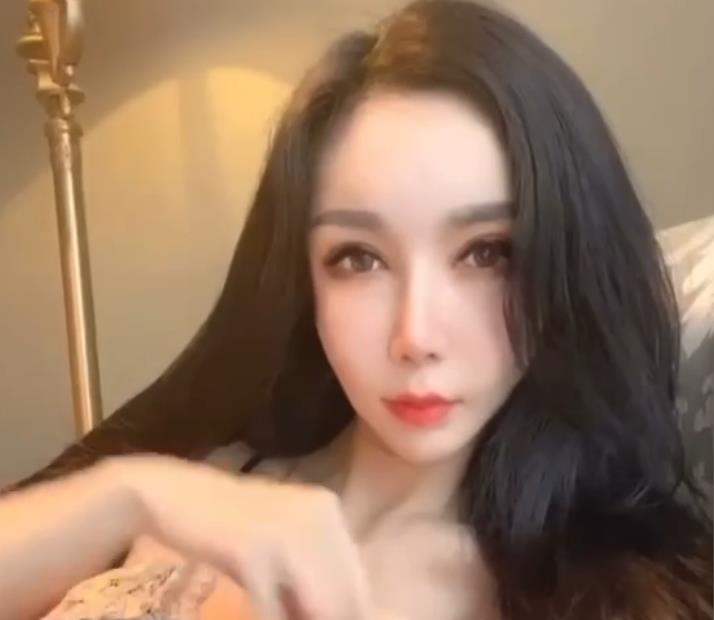 陈怡曼：剧情诱惑，高科技女神，5个视频1.4G