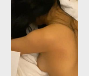 深圳大佬三飞推特资源932MB冲吧