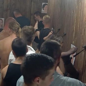 CzechFantasy观赏指南：购票进场，资源丰富，第一季11V-17.9G，第二季高清1.7G，凤楼老师照片附带，轮流排队观看，别错过！