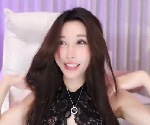 Peeggy-fun舞蹈视频集:身材劲爆,强力喷S,时长多长?