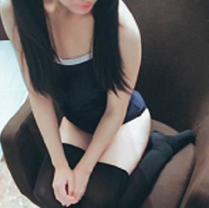 粉嫩嫩JK黑脚系列cos作品，沐浴少女团子少女身材一级棒