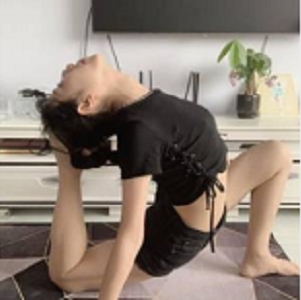 艺校舞蹈系小美女一少直播精彩服装诱惑玩具一指禅核酸血22个视频4.4G