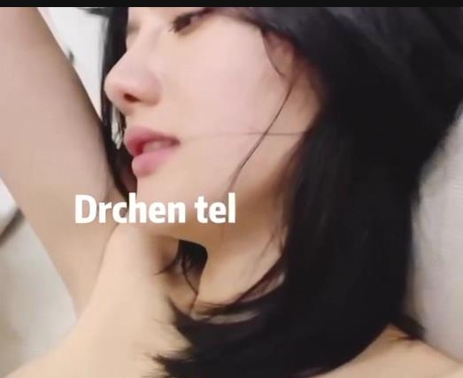 女神阿朱演绎海鲜馒头老板娘，展现出色表情，网友期待