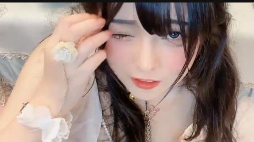 Sherry-niko生日密码房特别演出，时长56分钟高清画质，清纯可爱粉丝自拍盛宴