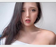 落地窗前的尤物，26分钟视频，1V-439M