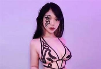 华裔混血Meikoui女友事件视频泄露3.3G资源，绅士们快来观看!