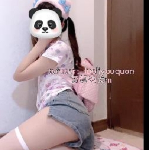 小L莉&幼犬M自拍精选，漏包包不露脸，5分钟时长，观看下载，小伙伴必看