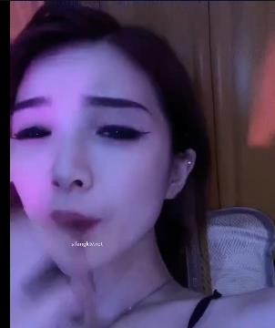 抖音网红女神小蔡:超级土豪直播大片,25V-723M火辣身材幸福感爆棚