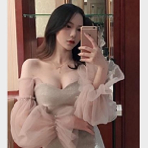 粉嫩魔法秋秋自拍视频20分钟，颜值身材在贤娆网友狂热追捧