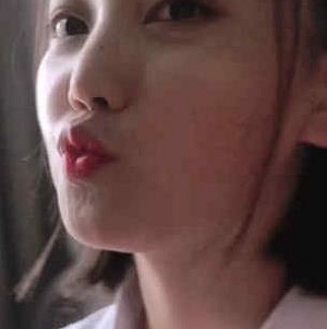 依云小姐姐演技斗士，日常合集视频数量惊人