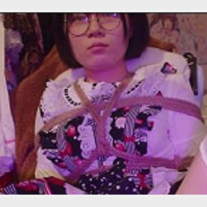 大神教育：Lolita服装女友甄选，眼镜女友妹子妹子白丝JK大学校花露脸颜值，5V视频1.2G