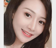 精选美女互动展示视频1V99M妹子颜值身材姿势