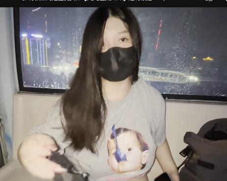 网红女神九儿温柔定制摩天轮自拍视频时长
