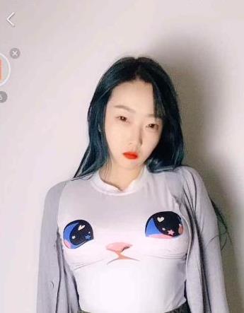 欣妹妹抖馒头露三点视频定制合集5.7G收藏