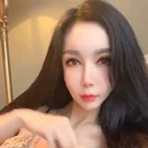 高科技女神陈怡曼，身材高挑大长腿，5V1.4G资源精彩纷呈