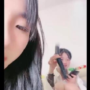 00后直播互动节目，闺蜜男友一起参与，无保护进入，牛B剧情，时长10.5小时，3V-5G