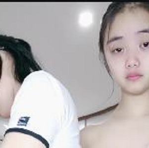 姐妹花C着精彩表演，时长2:12分，自拍视频给你作观看