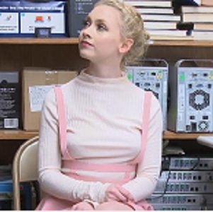 超市偷窃妹子反差视频作品7.1G，白人妹子粉嫩诱人