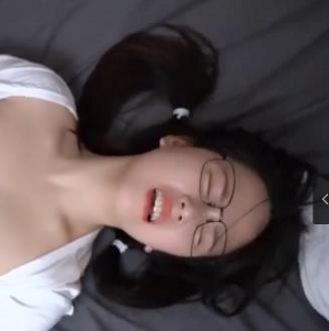 91大神女主自拍短片20分钟爆火！曾在会所工作的特别女主惊艳表演