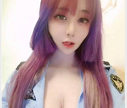 童颜巨R网红MIKO10V2.1G视频资源，颜值身材无与伦比，玩玩具烧话小伙伴