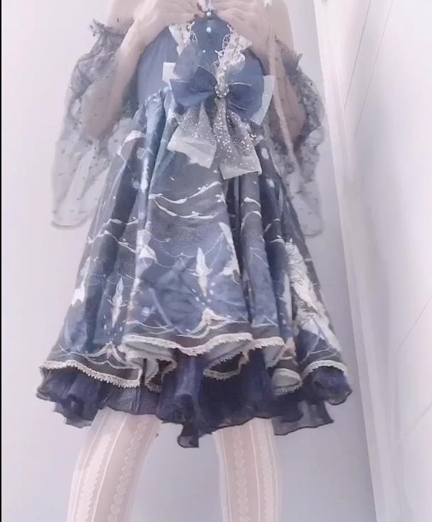 推特福利姬可爱兔超白大长腿一线天服装身材玩得很花主播观看16V8G资源