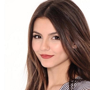 P站混血女神-美腿尺度大-723MB