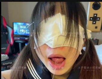 64V-3.5G自拍视频集合，身材娇小爆火观看