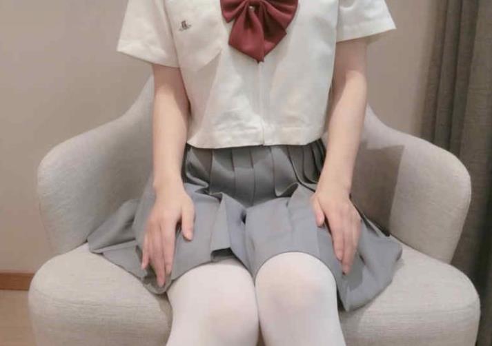 洛美luomei22民国少女2精选合集，美腿诱惑身材，10.2G视频合集