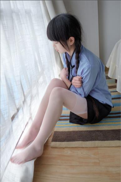 绝版资源合集：呆萌橘子酱女神白丝美腿9.8G