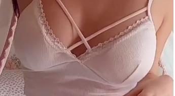 推特女神Squirterme资源合集，前车大灯弹性翘臀，5G珍贵视频数量