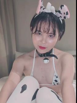 Acupbaby自拍资源合集，52V-7.7G，22年到23年实战粉丝多人游