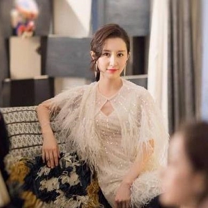 大象传媒精挑细选女神作品合集，11.3G视频大小，12部剧情