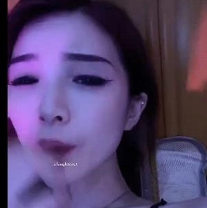 抖音网红女神-小蔡-精选小妖精，直播好看身材幸福，排行榜下载