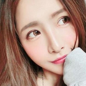 小黑网红颜值明星绅士资源观看视频全系列图包自拍