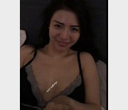 御姐美女白领自拍视频下载，素颜展现身材魅力