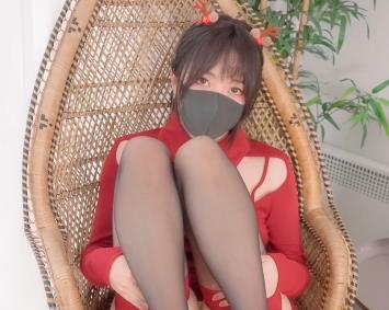 玩偶姐姐R圣诞特辑：时长20分，黑色大长腿粉嫩展现下载观看