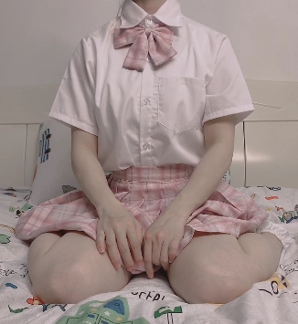 新福利:姬桐桐的多人游戏牛奶(1.8G)