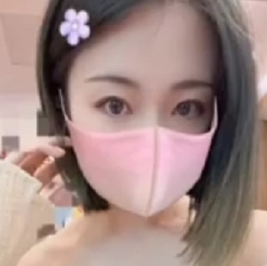 商品白天公园门口玻璃门爆焯1v+68mb百度盘