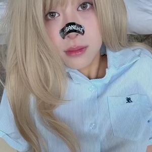 高颜值小姐姐自拍视频19分钟,JK装扮超人气推荐!