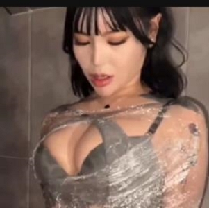 韩国稀有资源：N子自拍视频，完美身材马赛克关键部位，火辣魅力令人惊叹